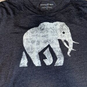 Banana Republic Gray Elephant Graphic T-Shirt